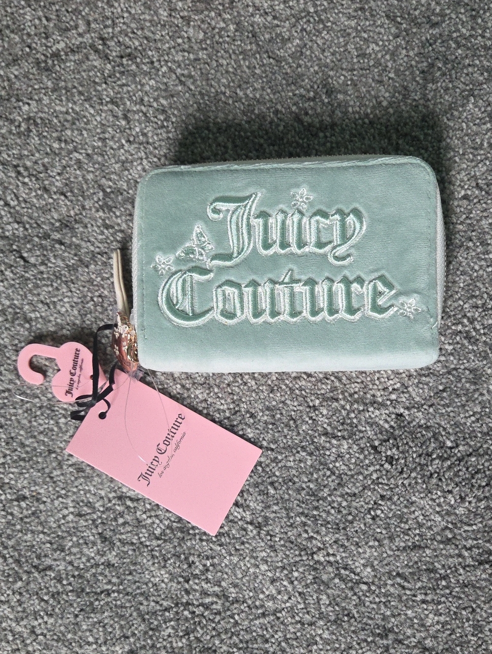 NWT Juicy Couture Mint Green Velvet Zip Around Wallet